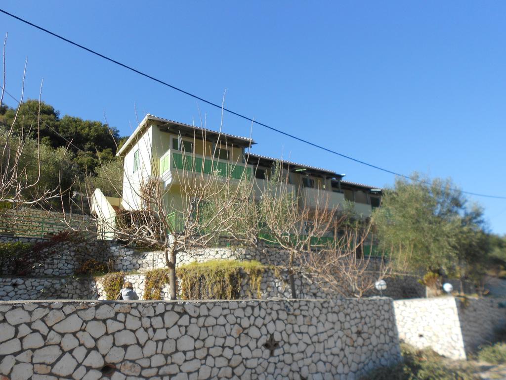 Ferienwohnung Harmony Kalamítsi Exterior foto